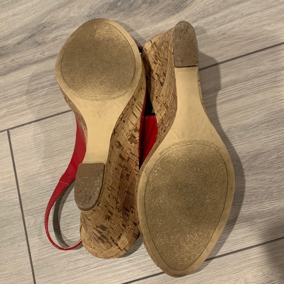 Rampage Wedge Sandals - Picture 8 of 8